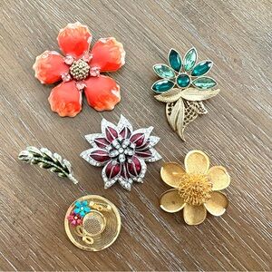 Vintage Lot of 6 flower brooches pins, variety of tones,rhinestones. Monet